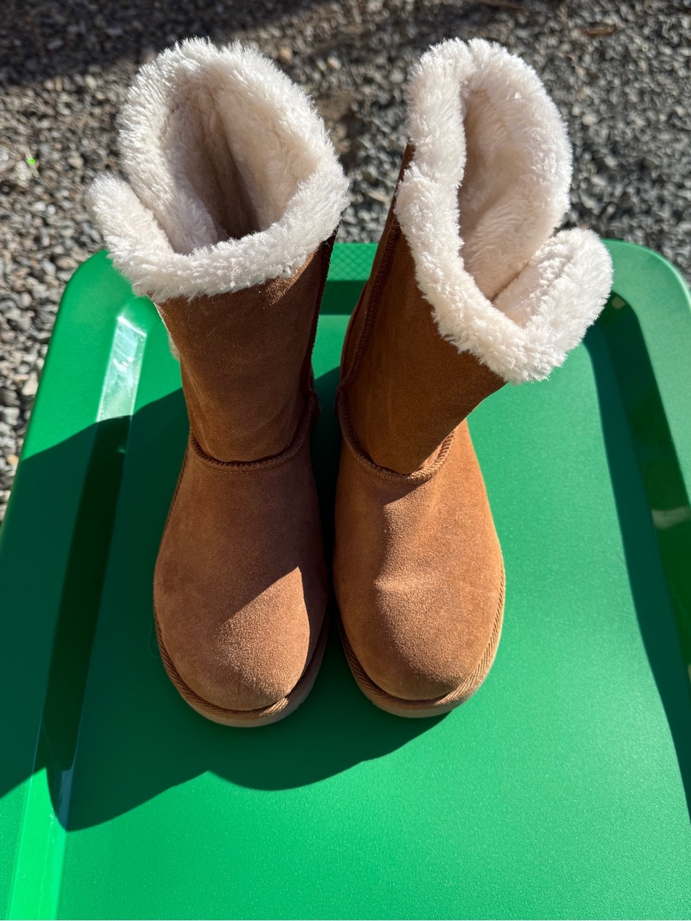 Women’s Sz 7 Cozy Faux-Shearling Lined Tan Brown Winter Boots